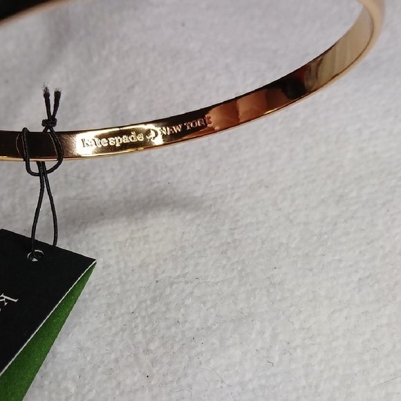 Kate Spade Gold-Tone Heart Of Gold Idiom Bangle with Pink Dust Bag - Picture 3 of 5